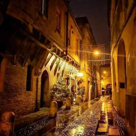 Loft In Pieno Centro Storico Da Michelle Lägenhet Ferrara